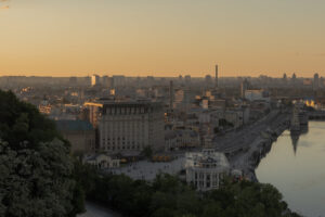 Rival Ukrainian Intelligence Units Open Fire Against Each Other in Kyiv