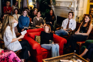 Gloria Steinem Stayed Positive, Even as the Manosphere Took Hold